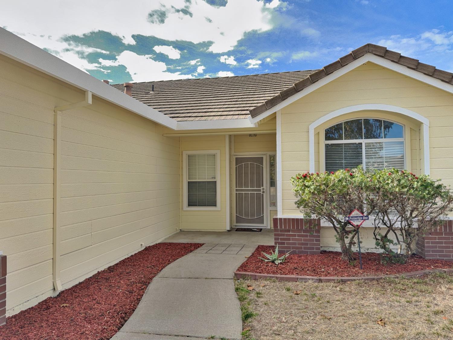 8318 Sunny Creek Way
