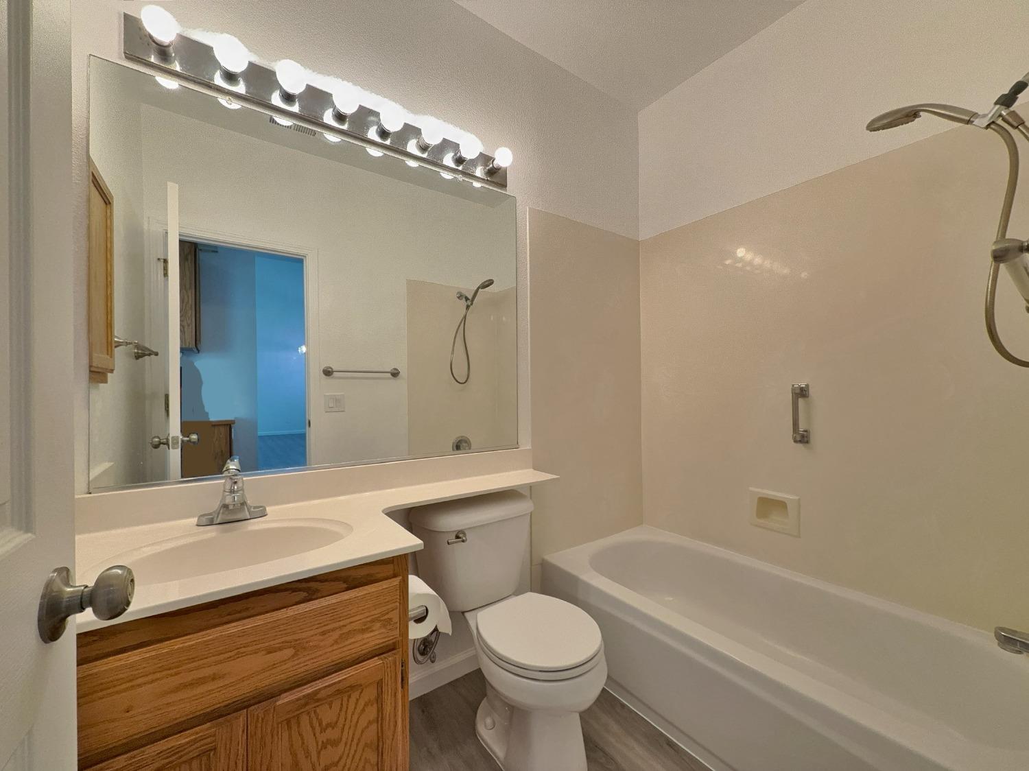 8318 Sunny Creek Way