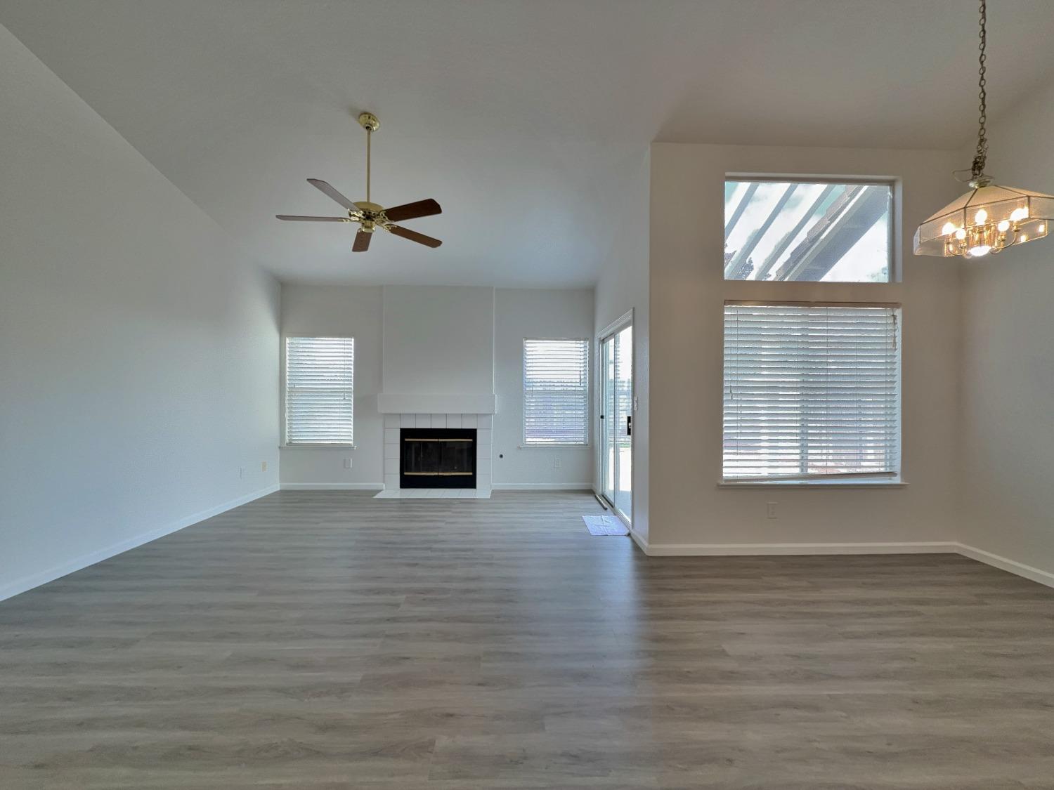 8318 Sunny Creek Way