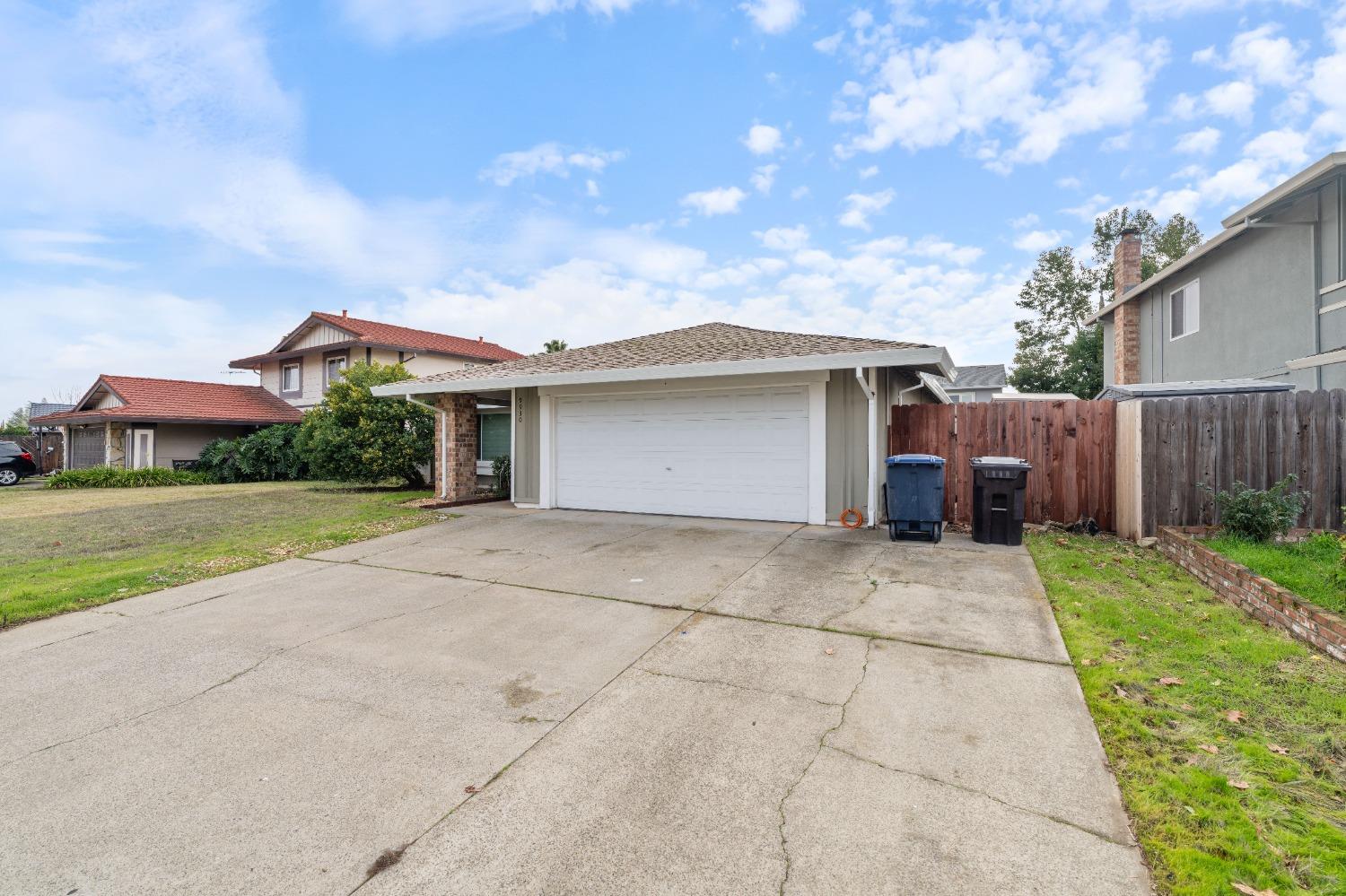 9930 Bexley Dr.