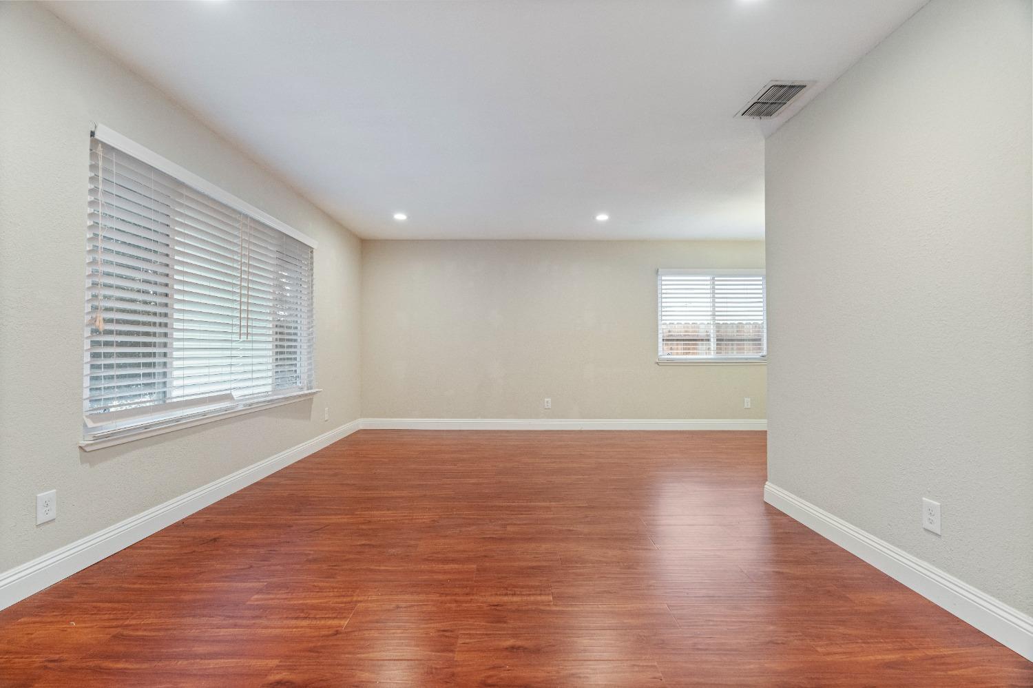 9930 Bexley Dr.