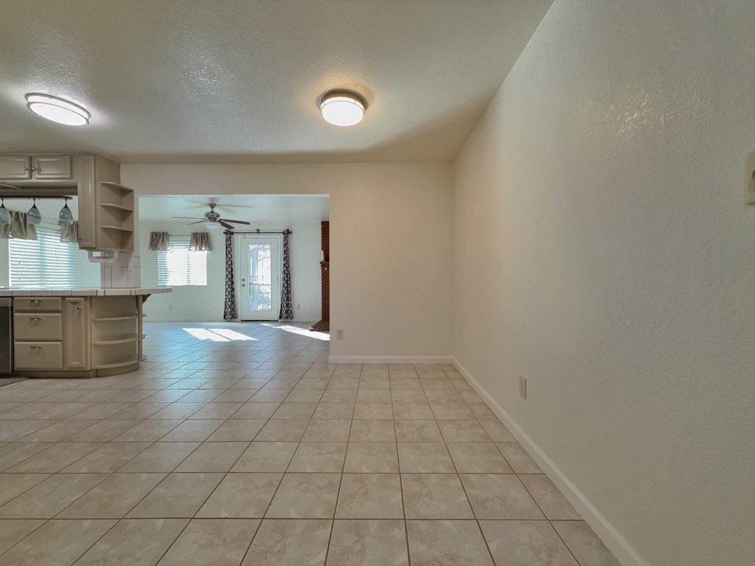 3992 Wildrose Way