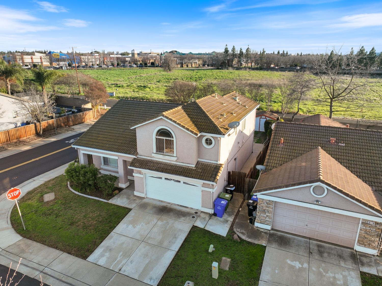 9115 Willowberry Way