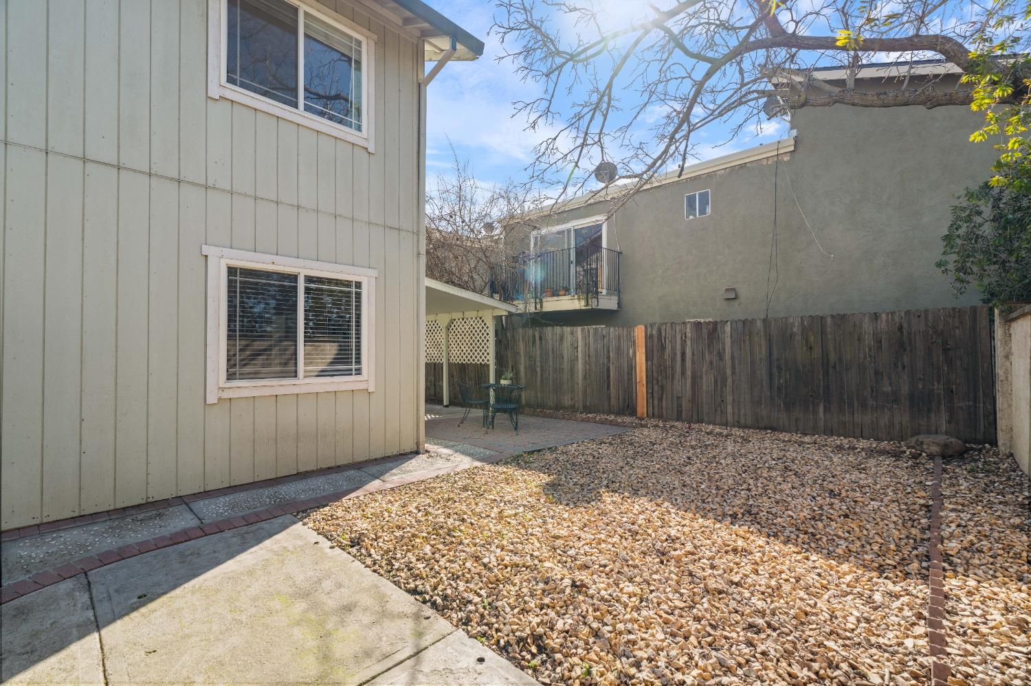 199 W Lincoln Avenue