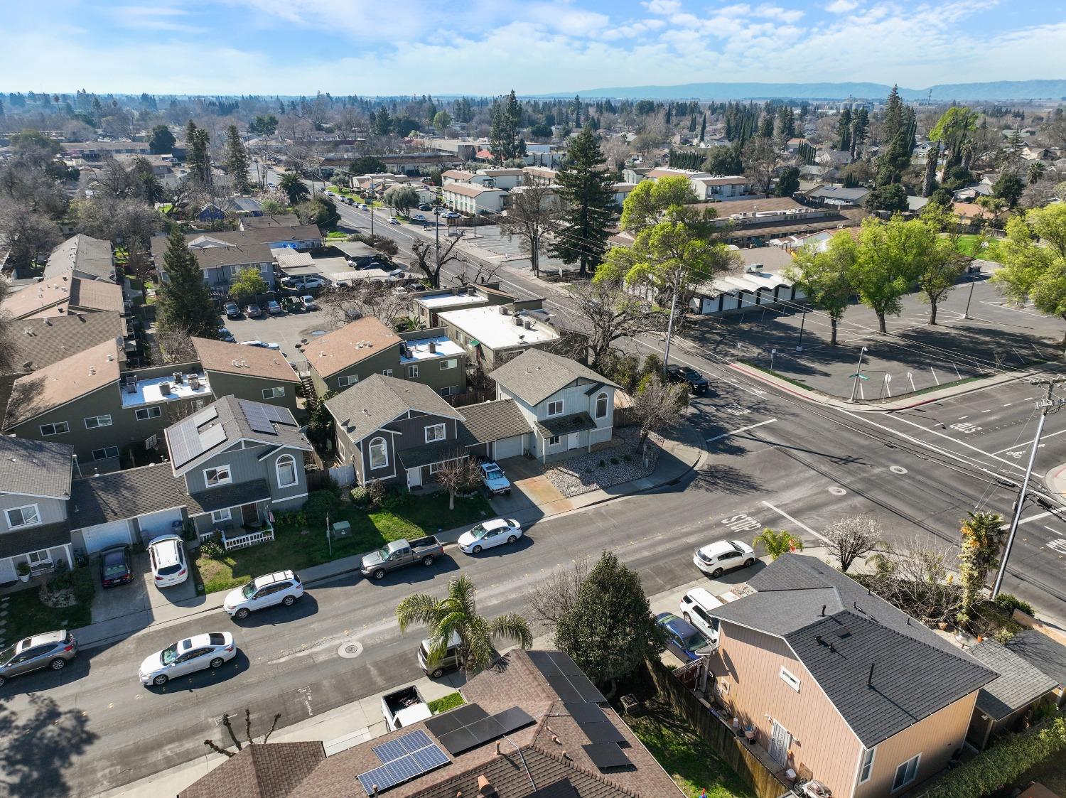 199 W Lincoln Avenue