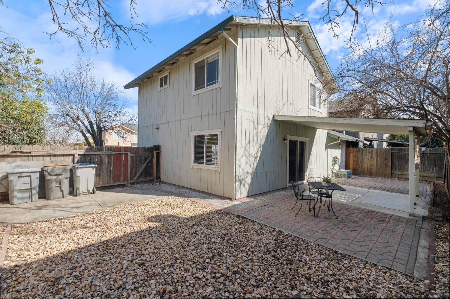 199 W Lincoln Avenue