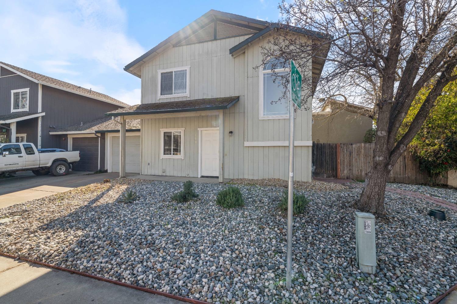199 W Lincoln Avenue