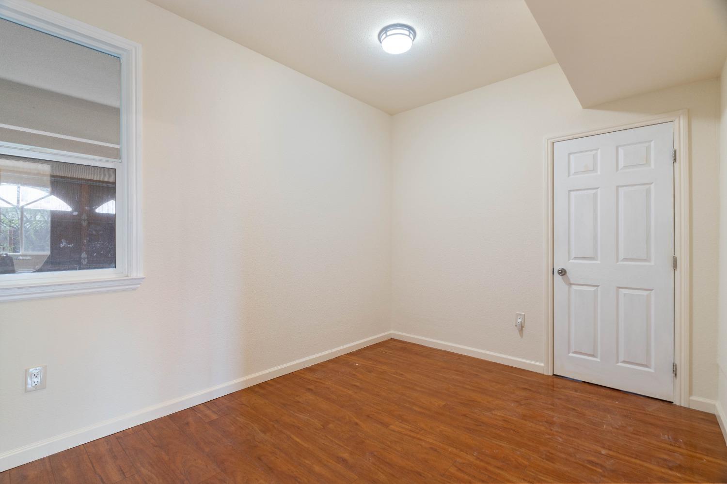 6350 Greenfield