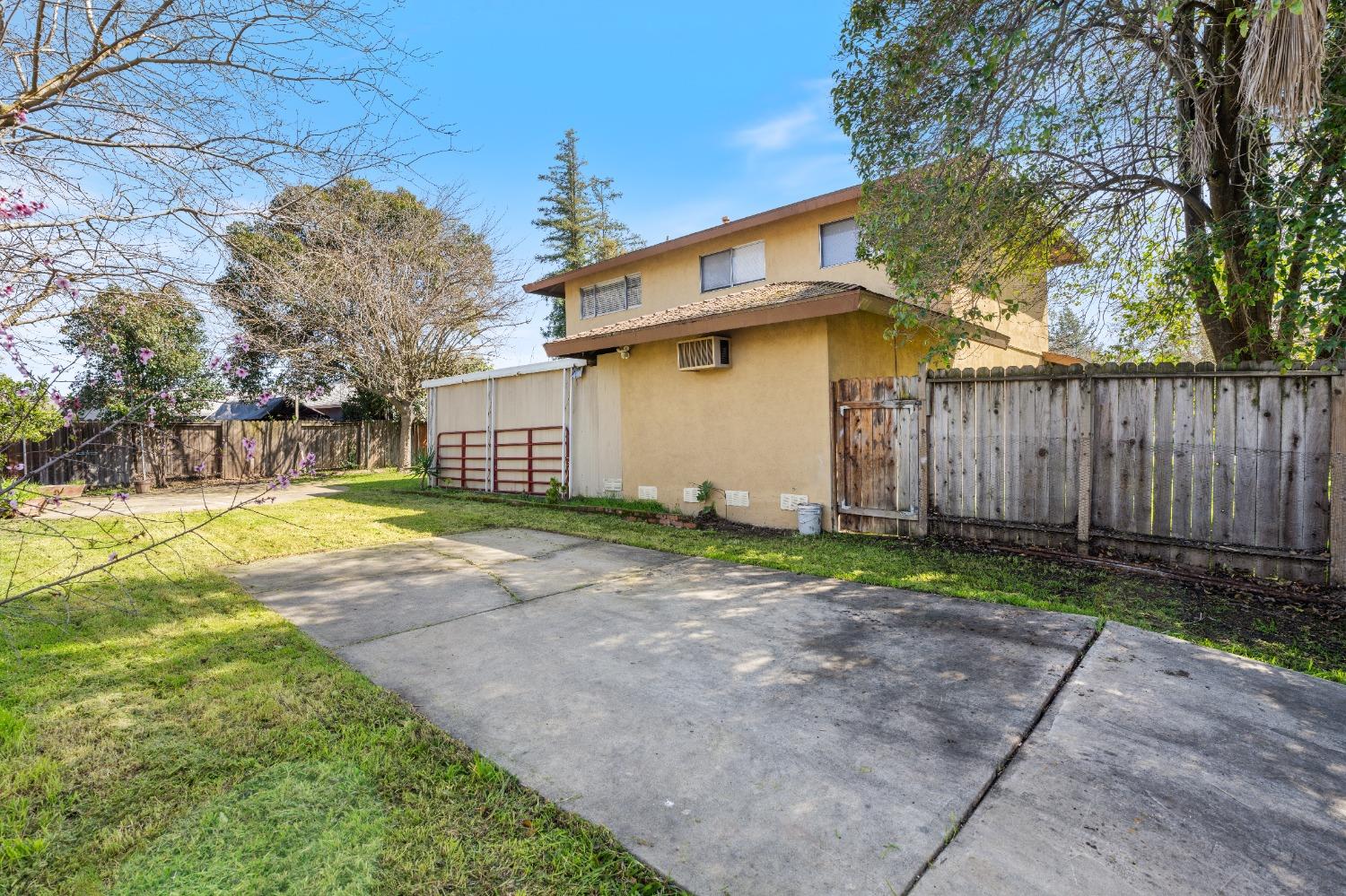 6101 Garden View Way