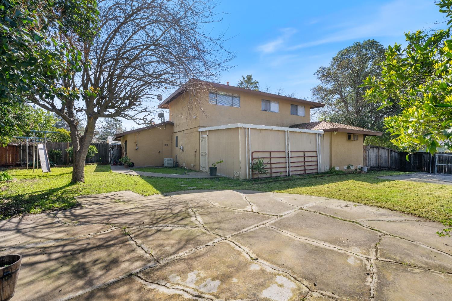 6101 Garden View Way