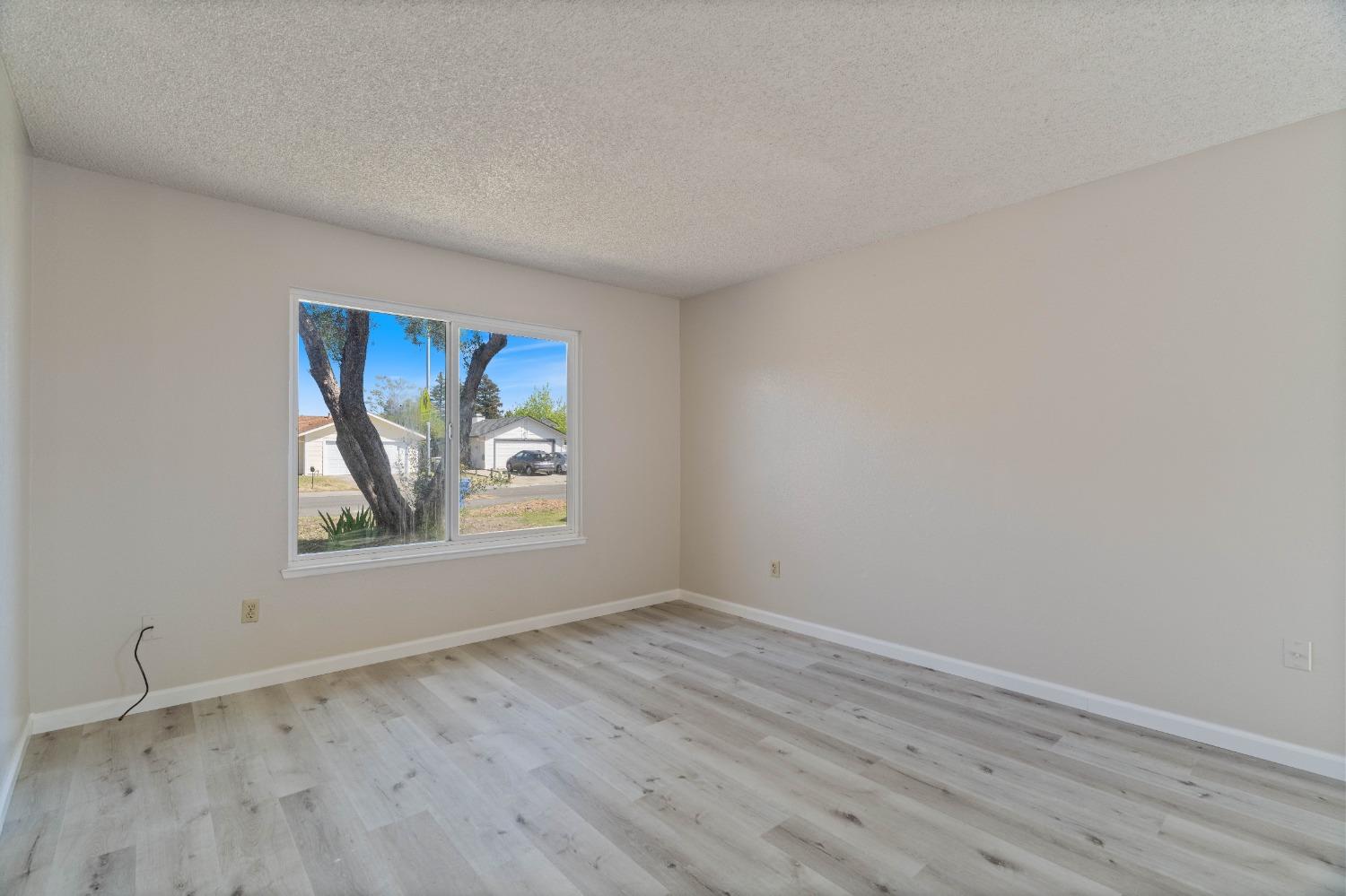 680 Turnstone Drive