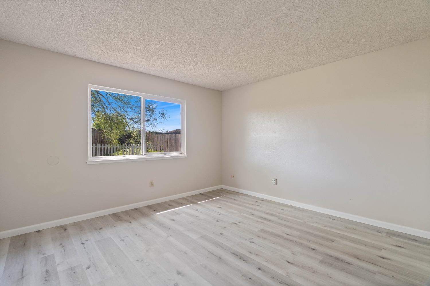 680 Turnstone Drive