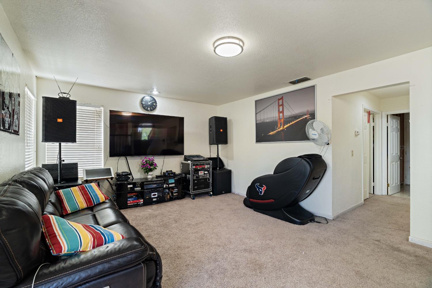 8133 Pine Oaks Court