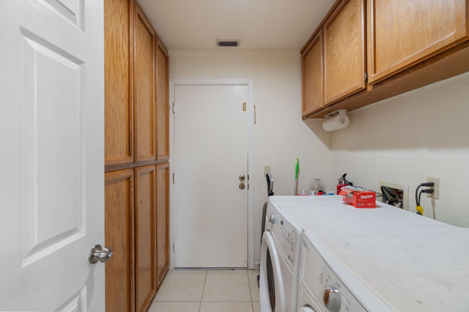 8133 Pine Oaks Court