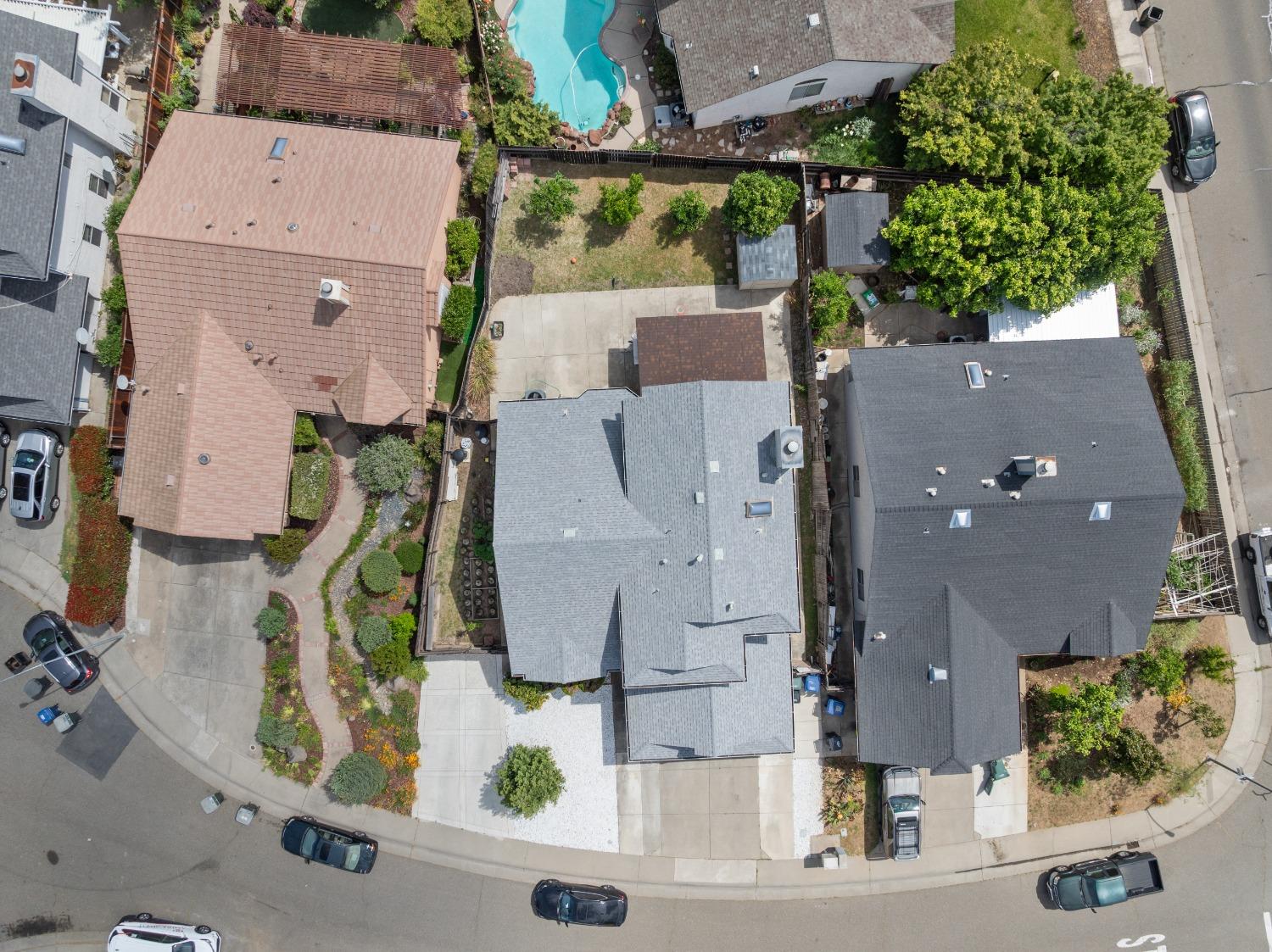8133 Pine Oaks Court