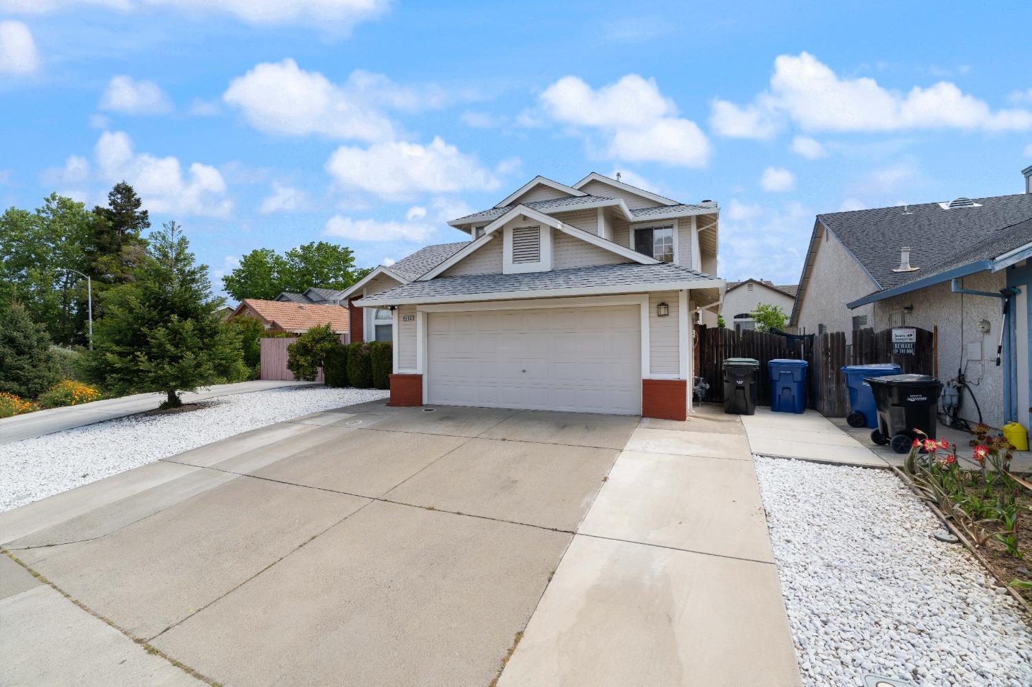 8133 Pine Oaks Court