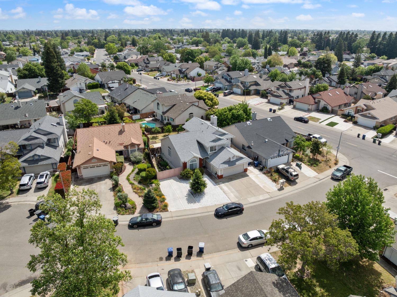 8133 Pine Oaks Court