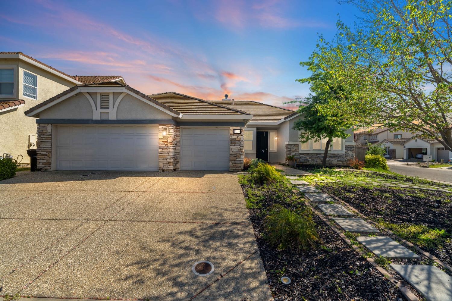 7110 Gladwin Way