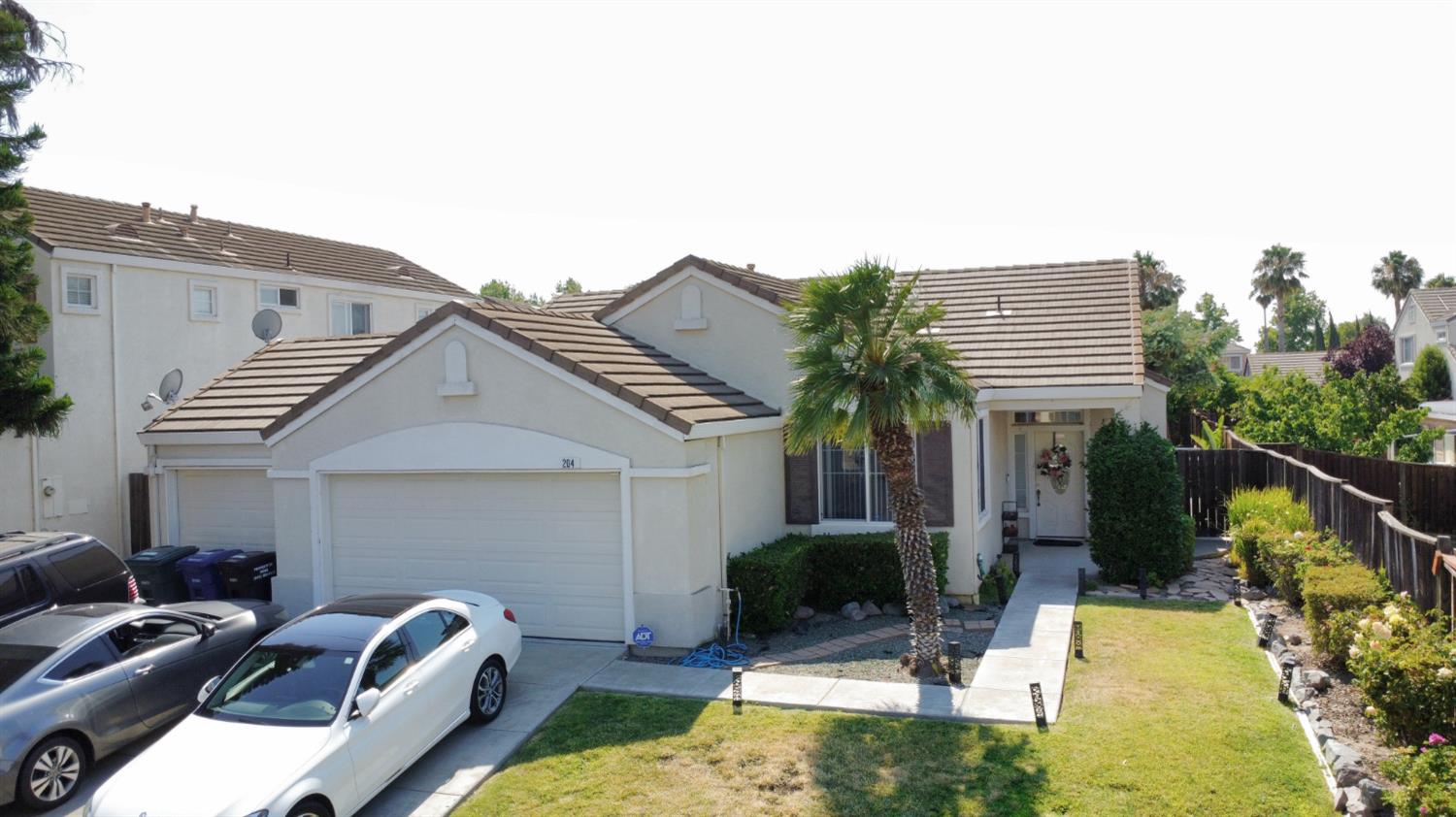 204 Martin Eden Court