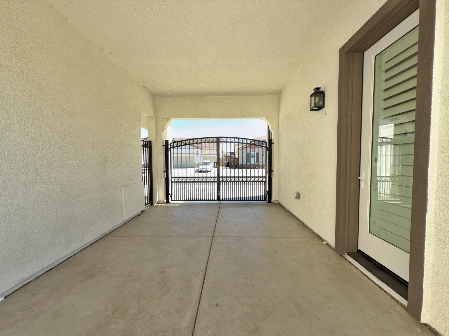 8594 Sona Way