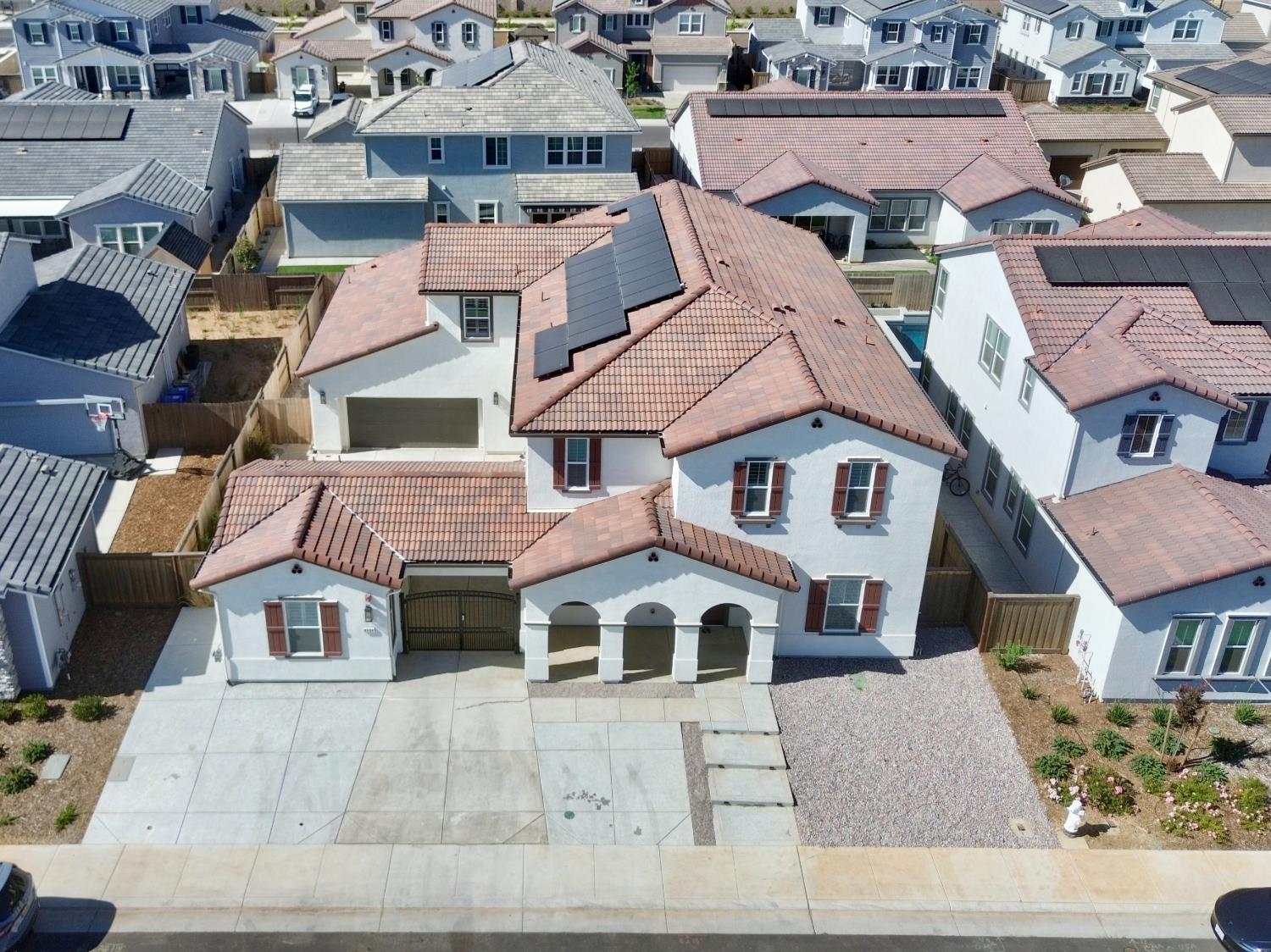 8594 Sona Way