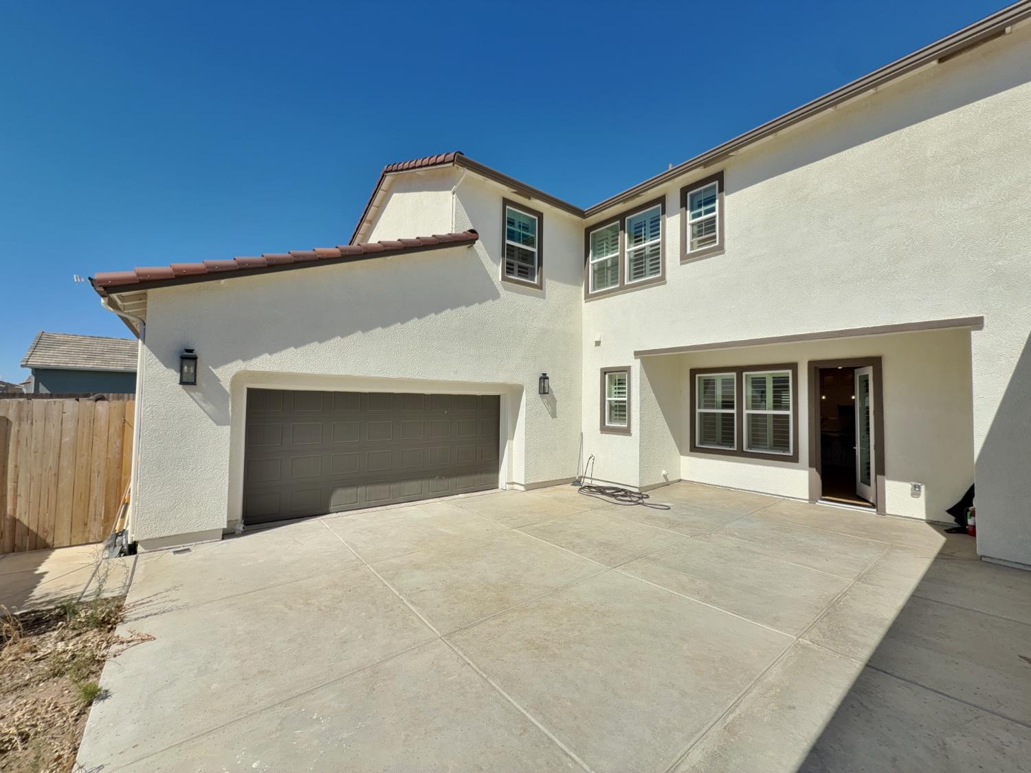 8594 Sona Way
