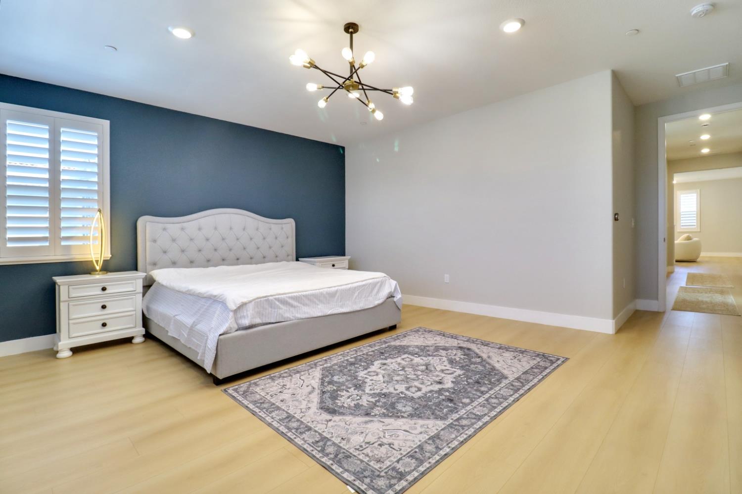 8594 Sona Way