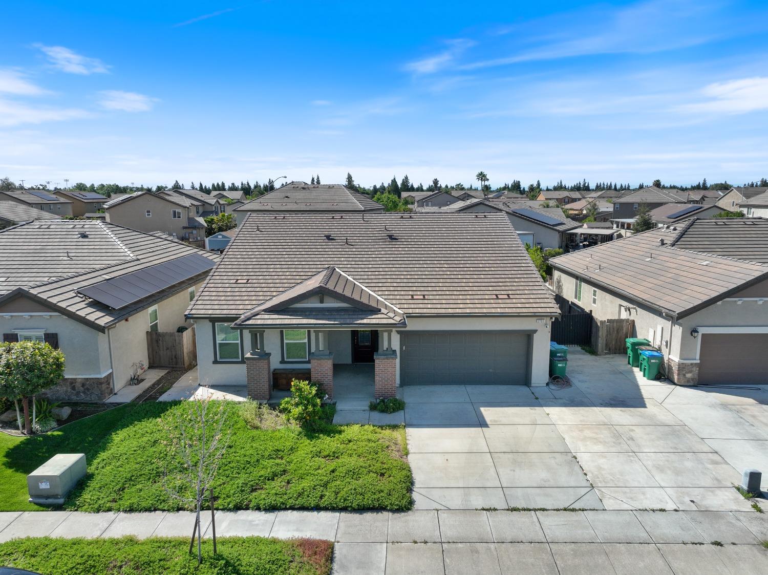 3760 Orbison Lane