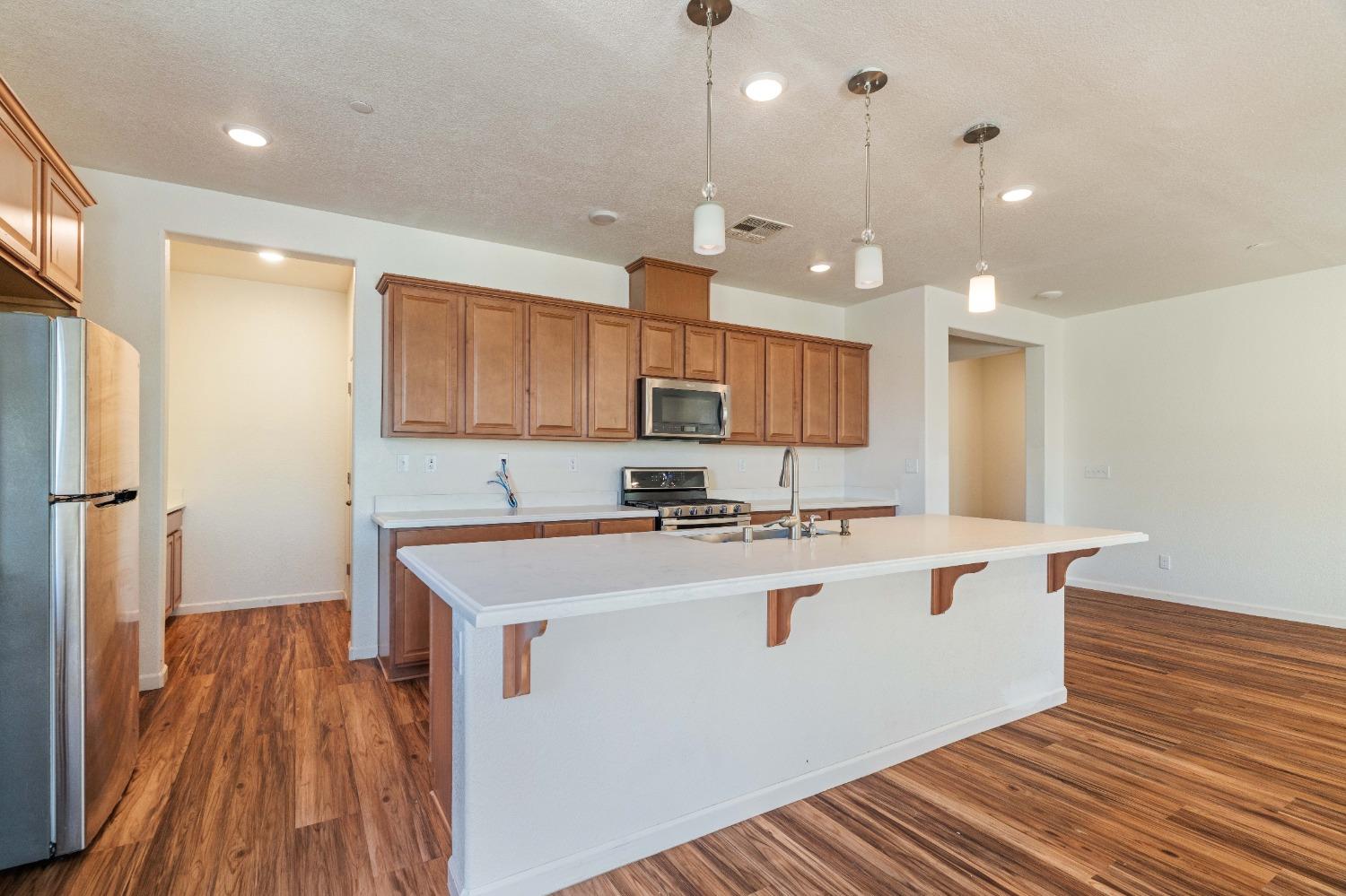 3760 Orbison Lane
