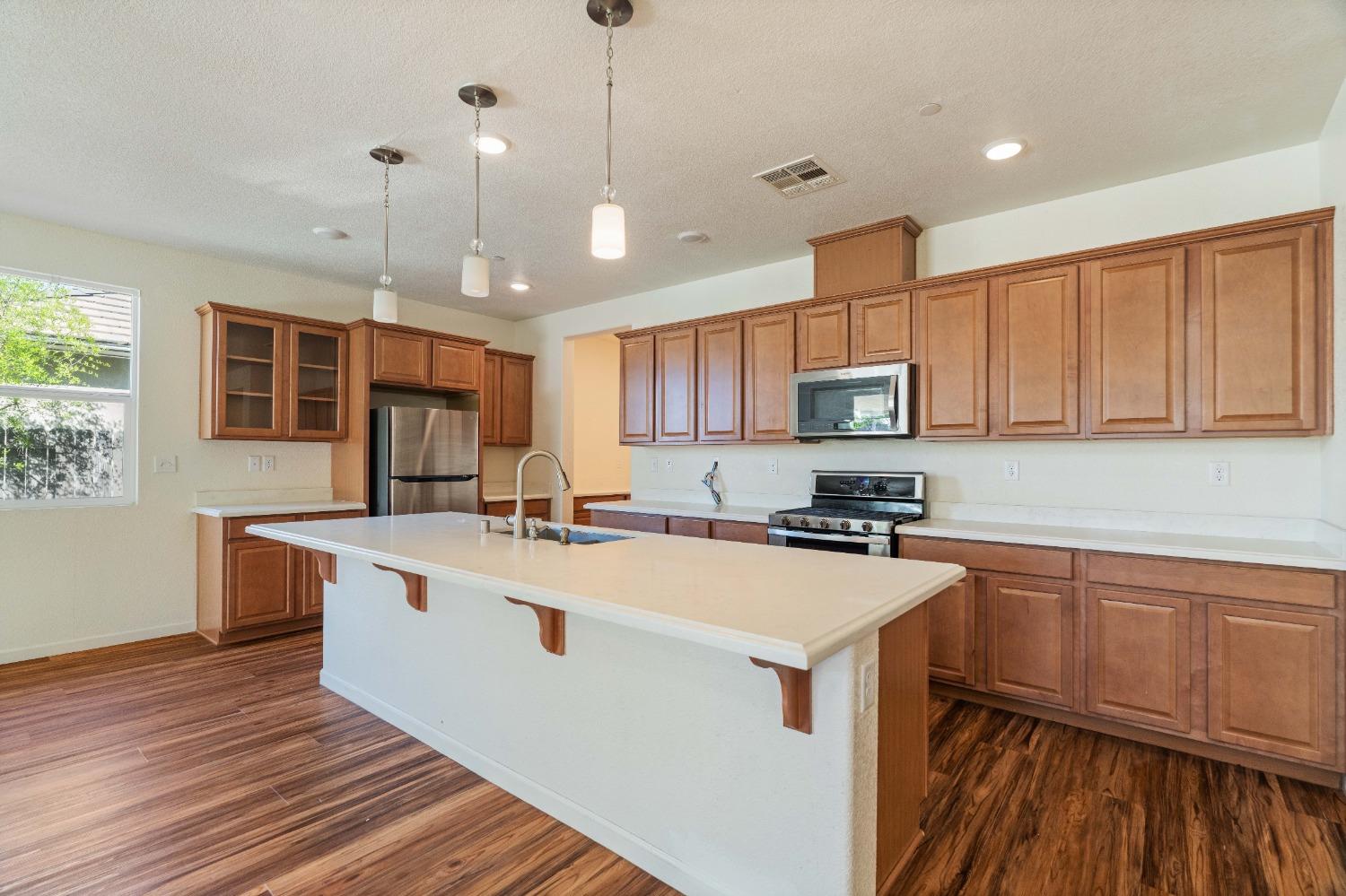 3760 Orbison Lane