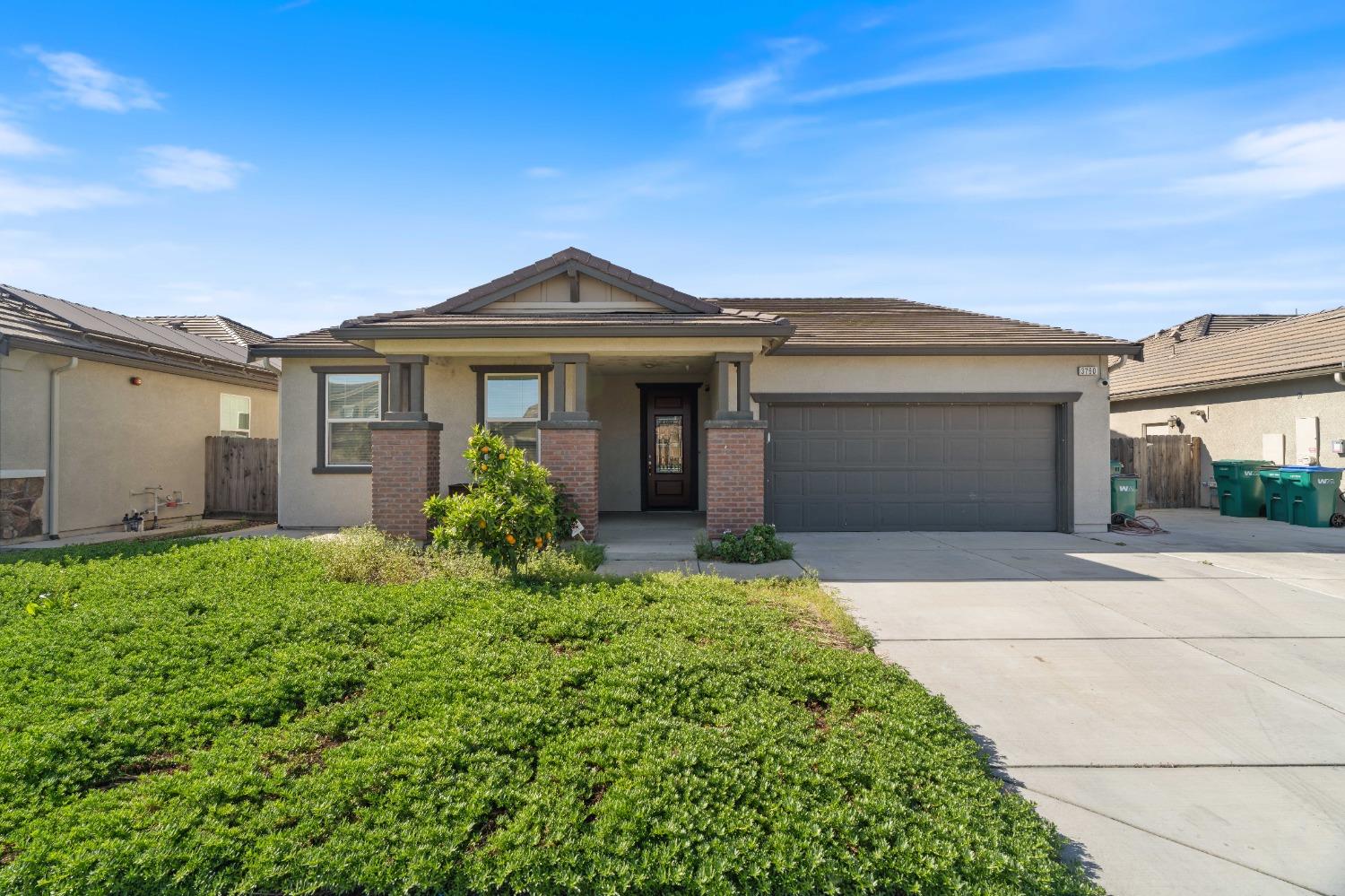 3760 Orbison Lane