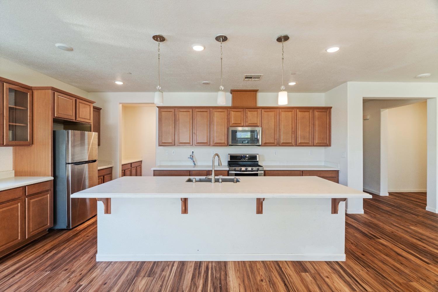 3760 Orbison Lane