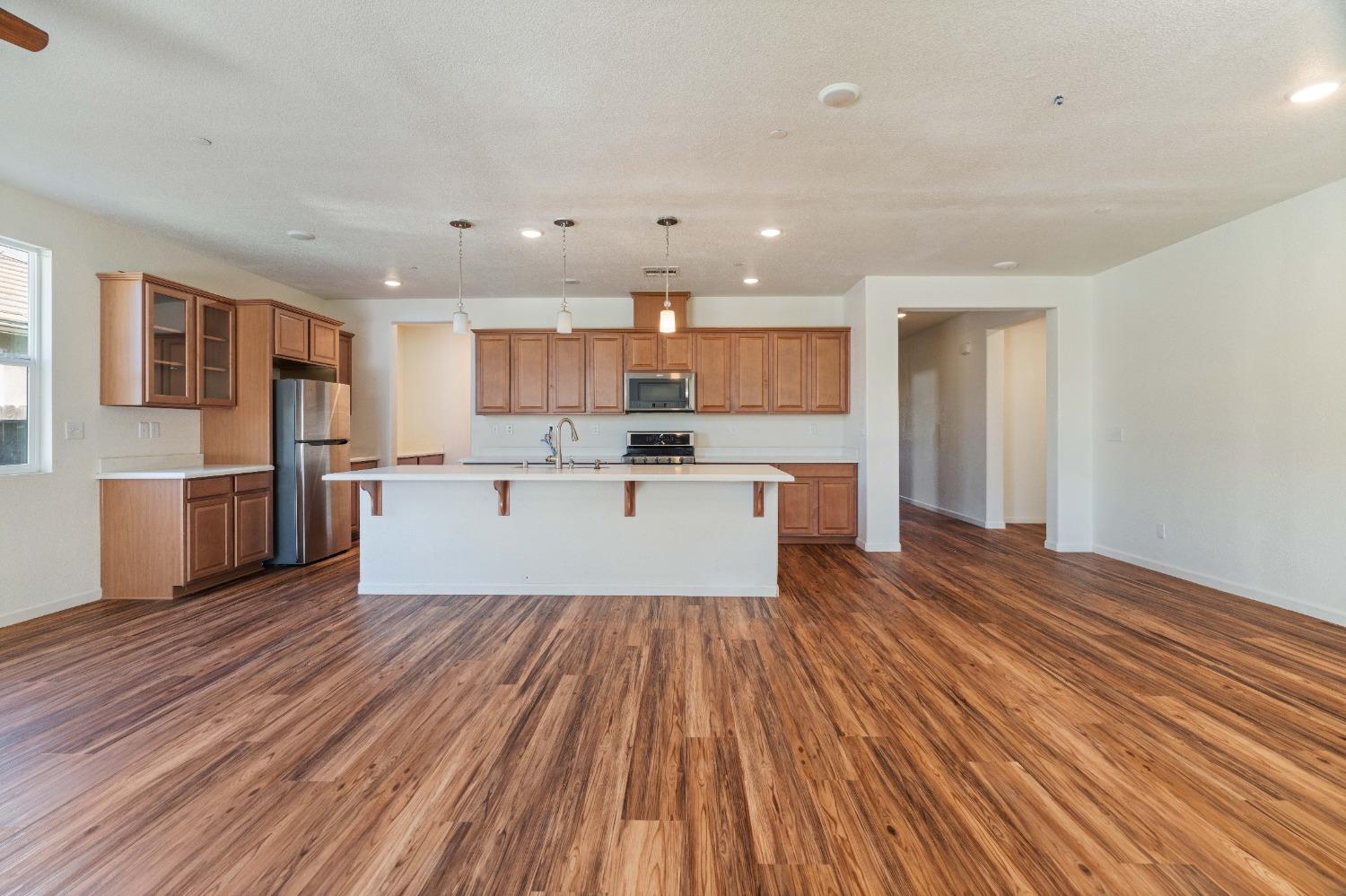 3760 Orbison Lane