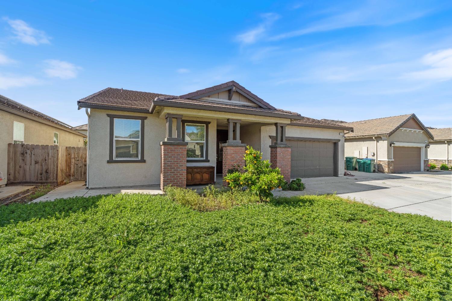 3760 Orbison Lane
