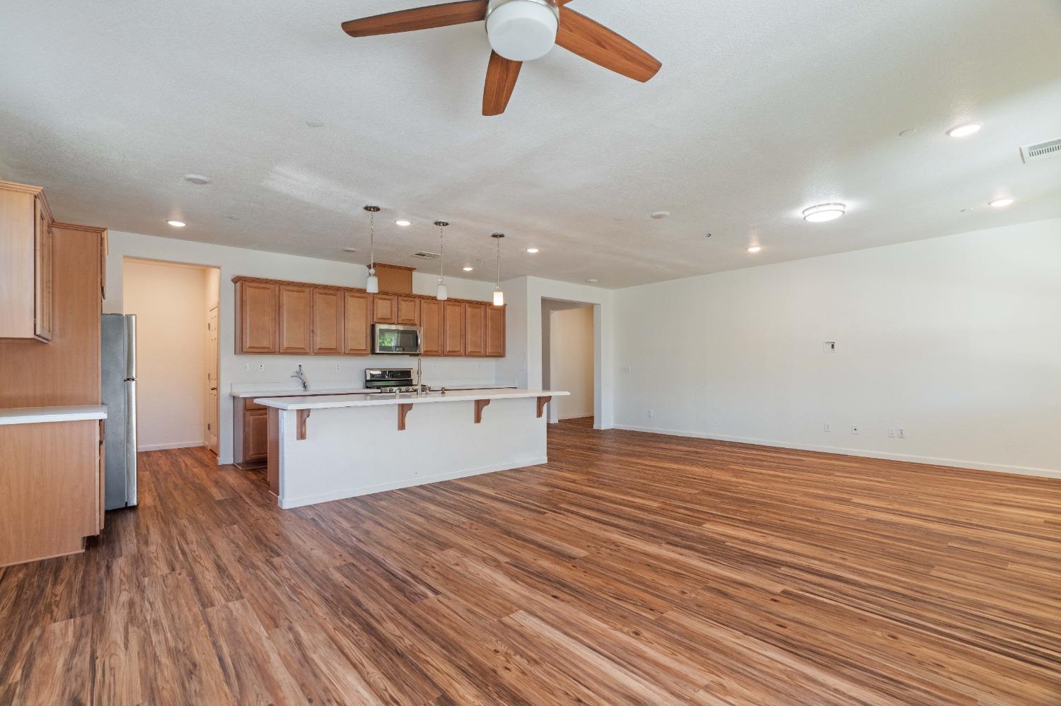 3760 Orbison Lane