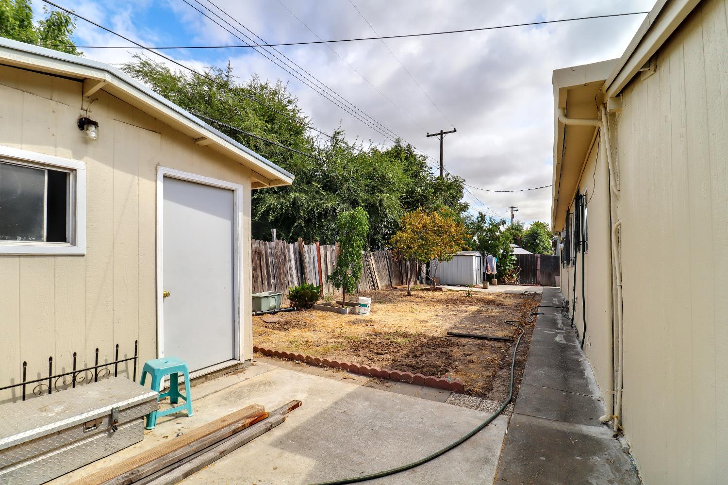 5219 Thurman Way