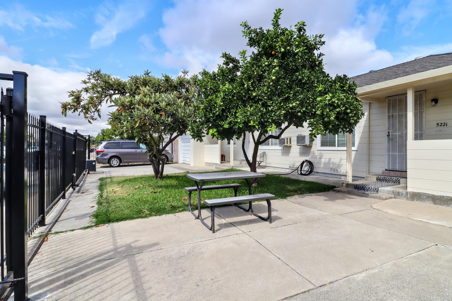 5219 Thurman Way