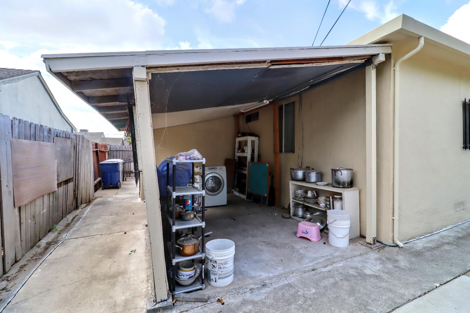 5219 Thurman Way