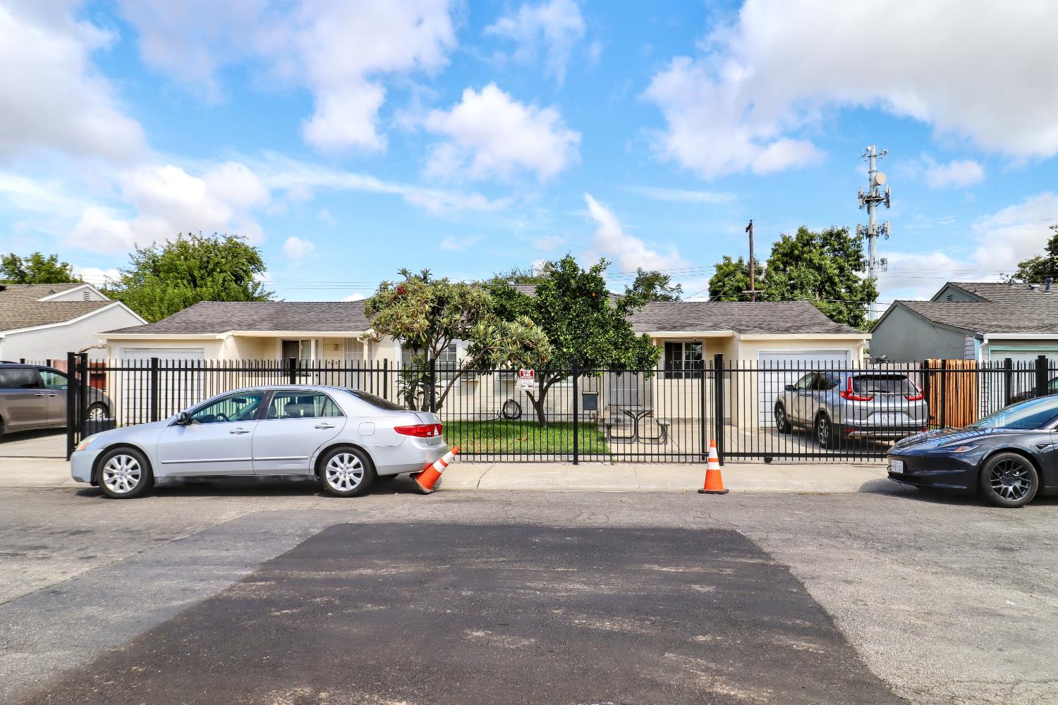 5219 Thurman Way