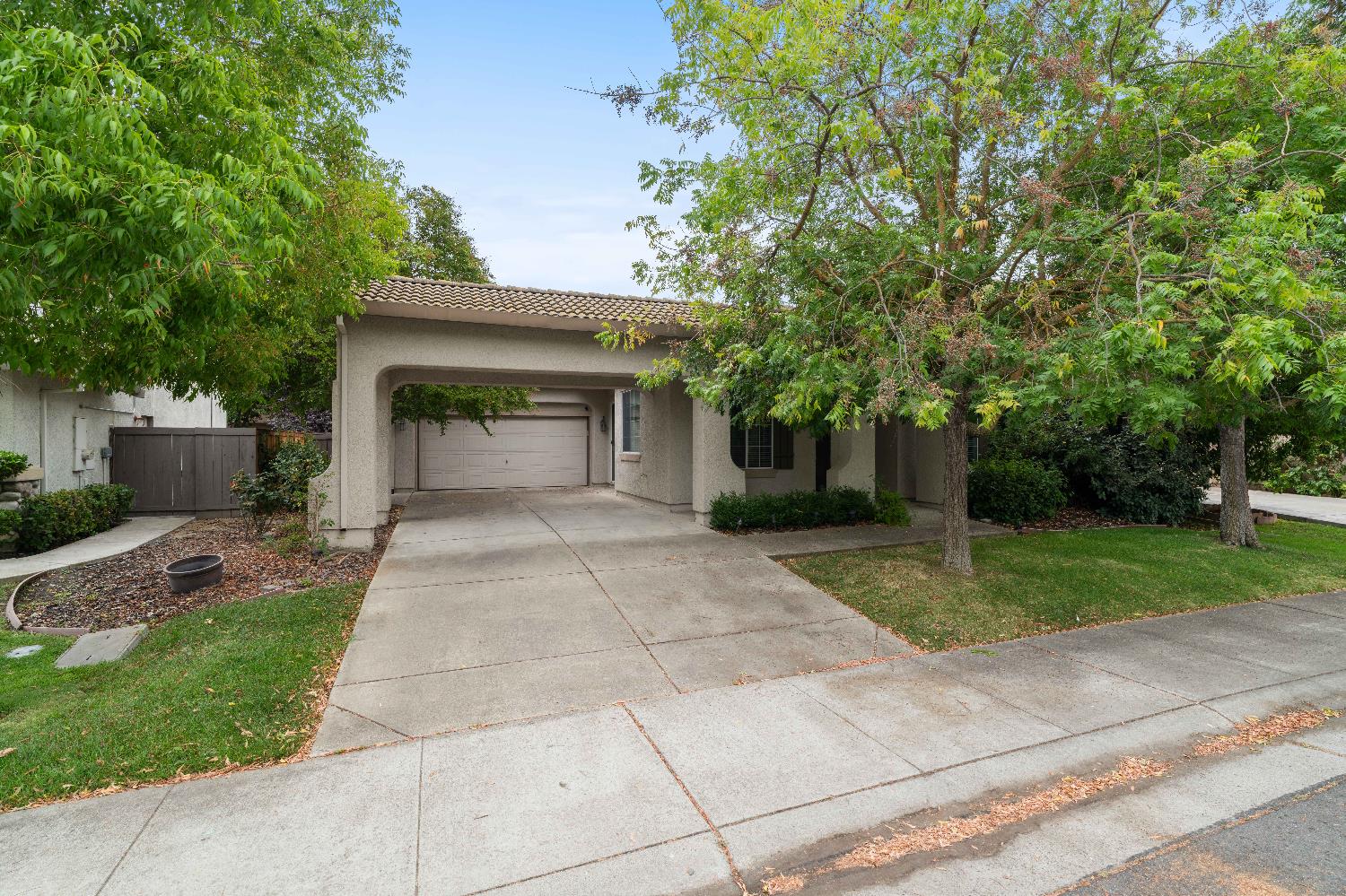 5546 Swadly Way