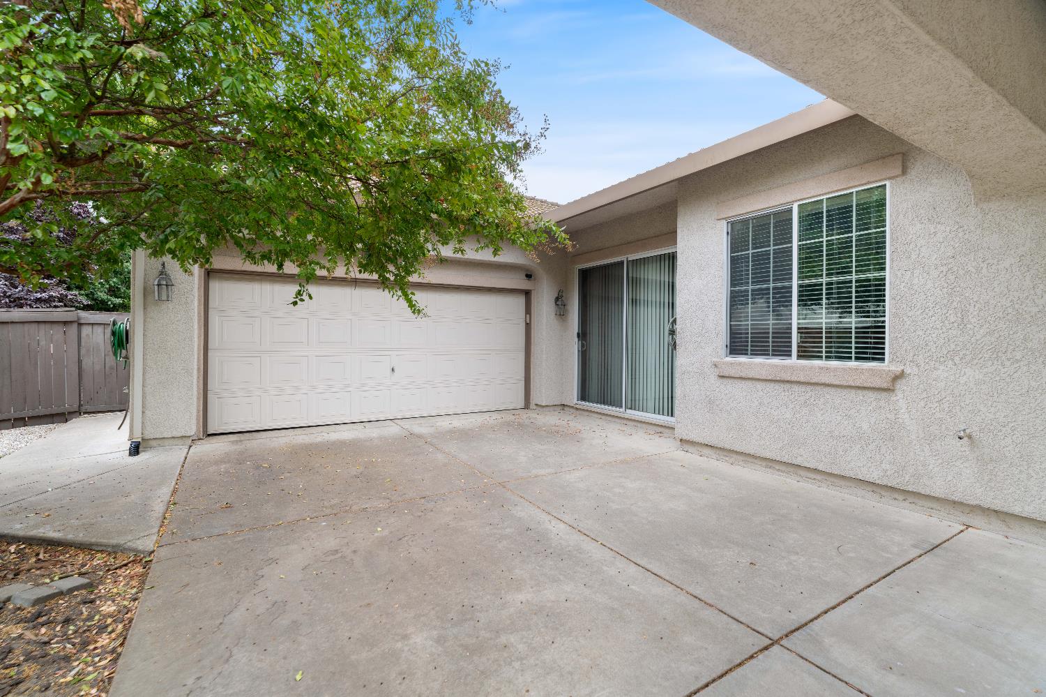 5546 Swadly Way