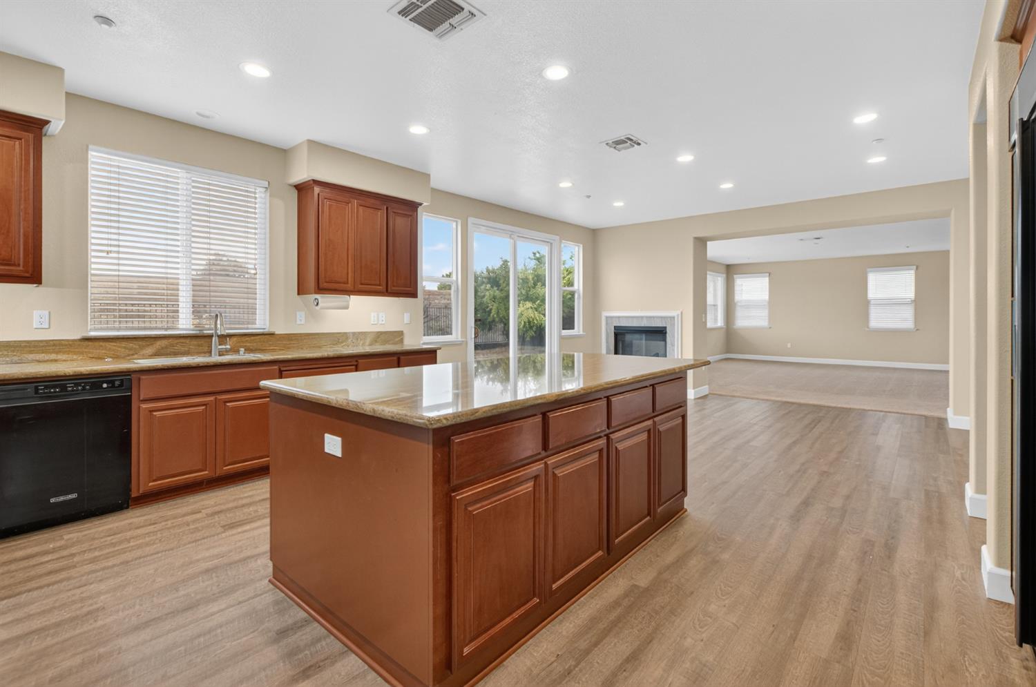3750 Bridgeway Lakes Drive