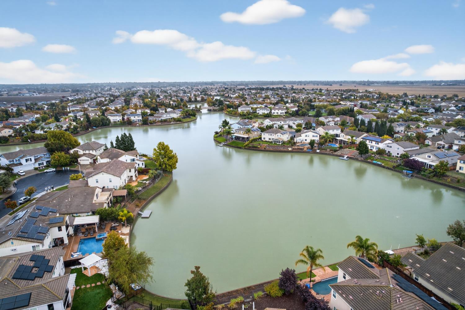 3750 Bridgeway Lakes Drive