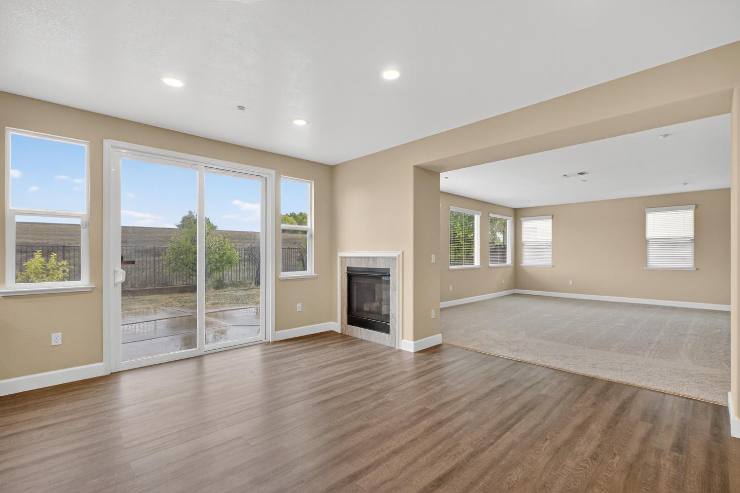 3750 Bridgeway Lakes Drive