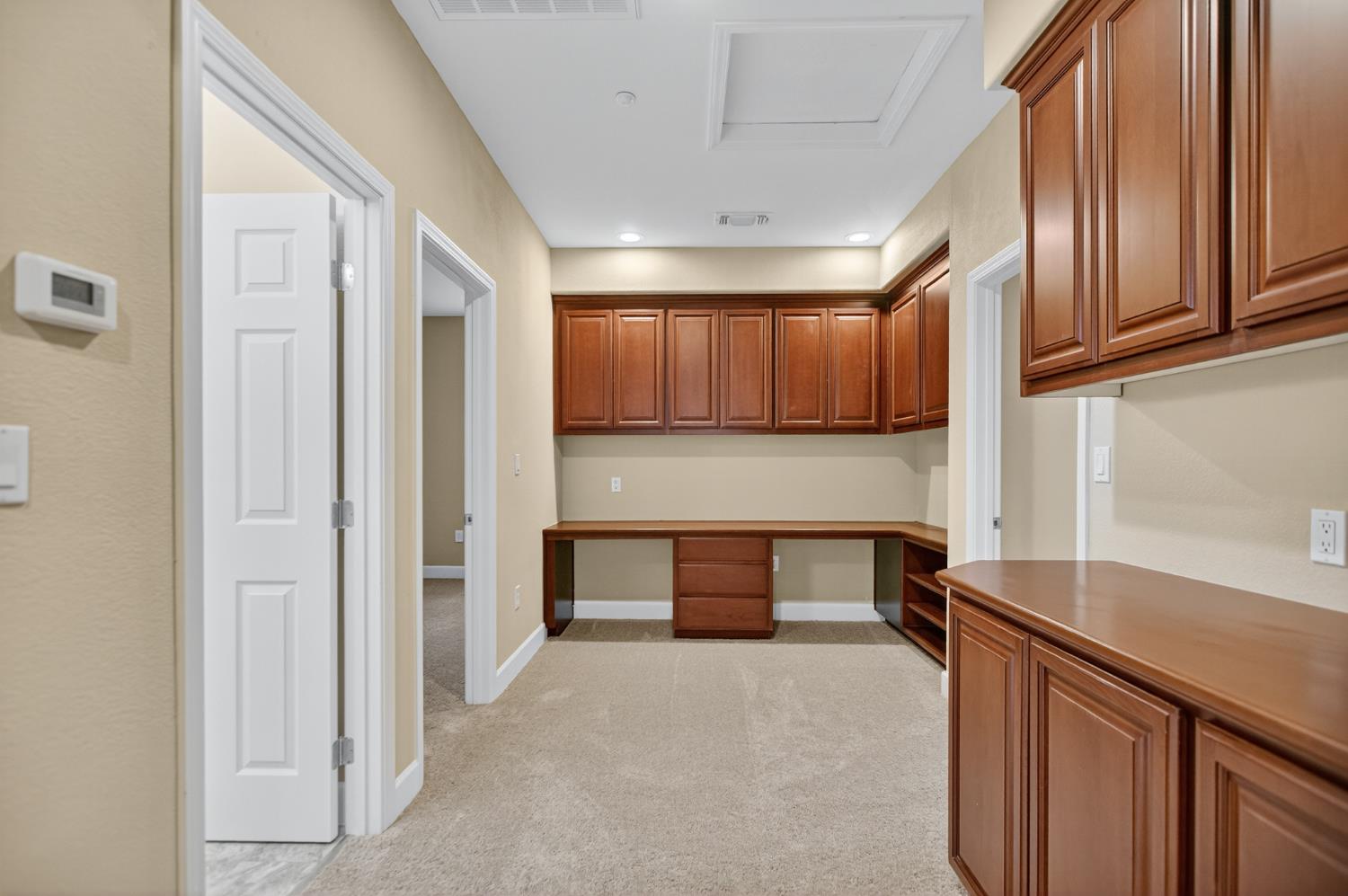 3750 Bridgeway Lakes Drive