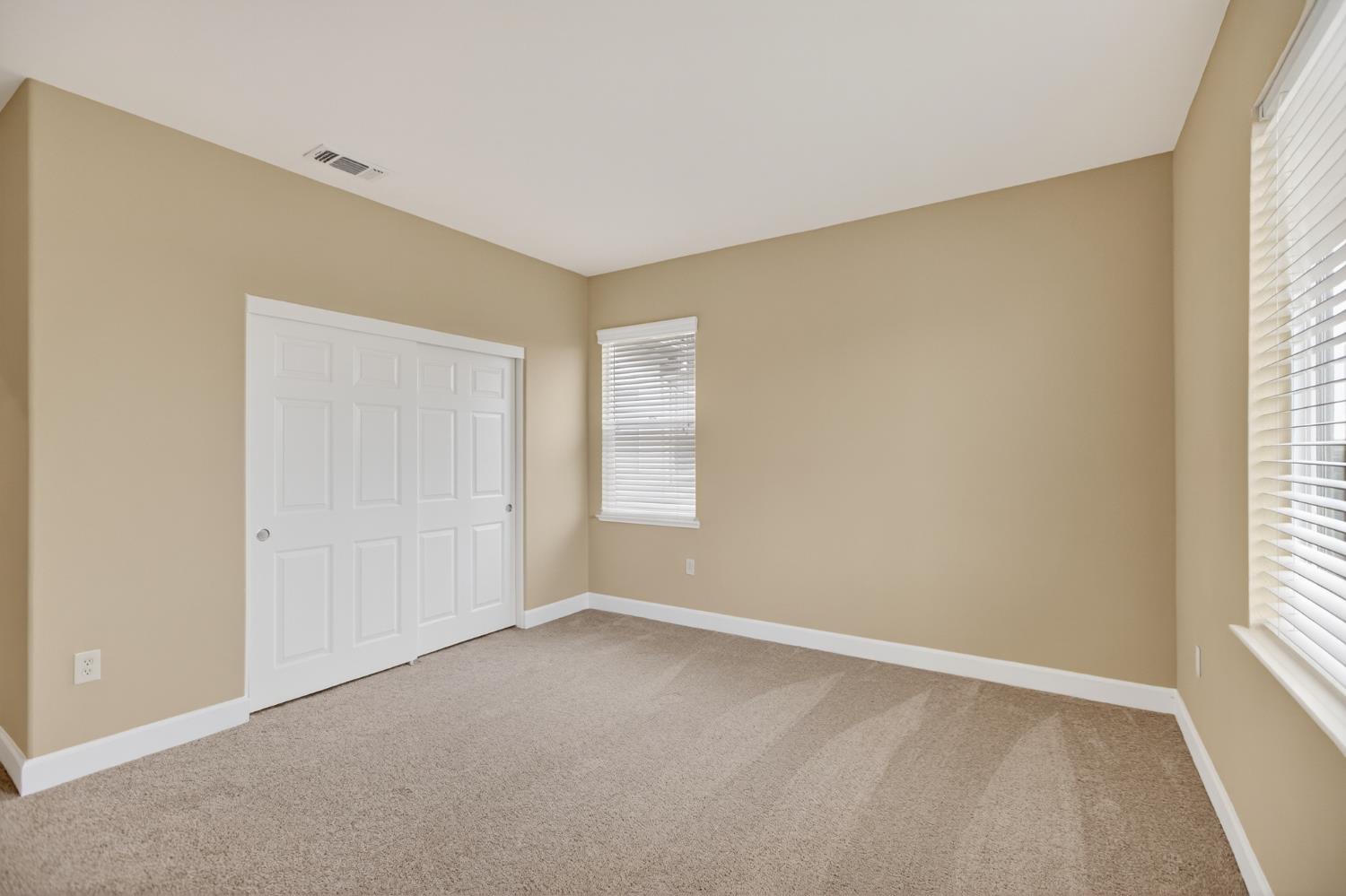 3750 Bridgeway Lakes Drive