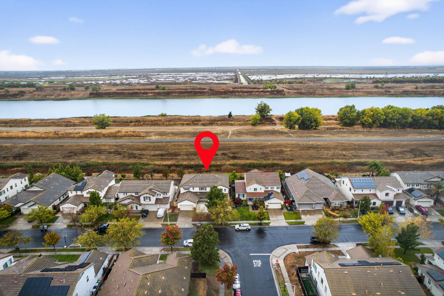 3750 Bridgeway Lakes Drive