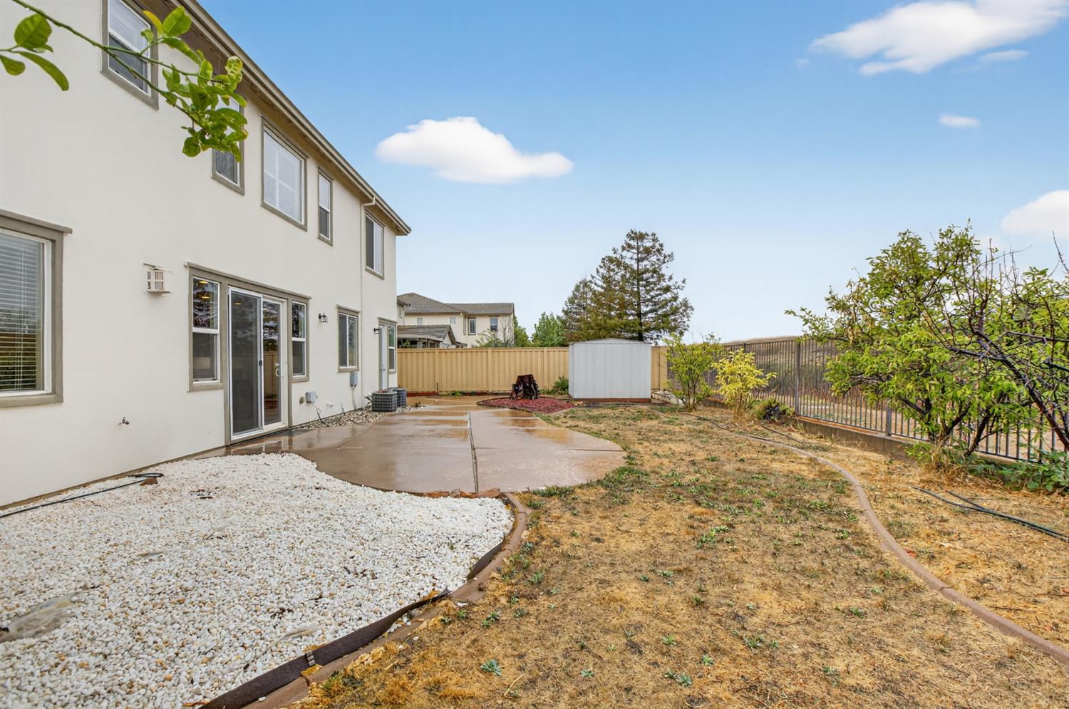3750 Bridgeway Lakes Drive