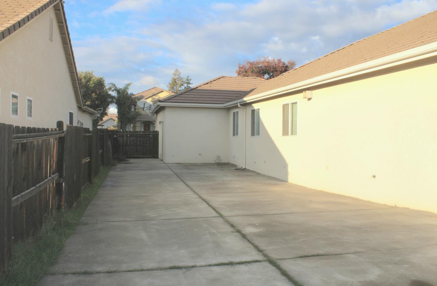 3940 Podocarpus Drive