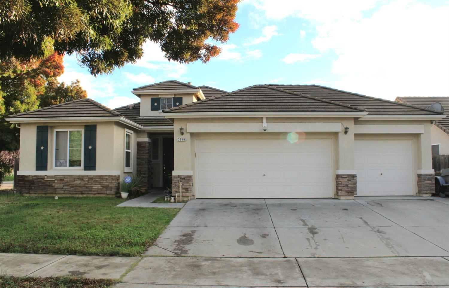 3940 Podocarpus Drive